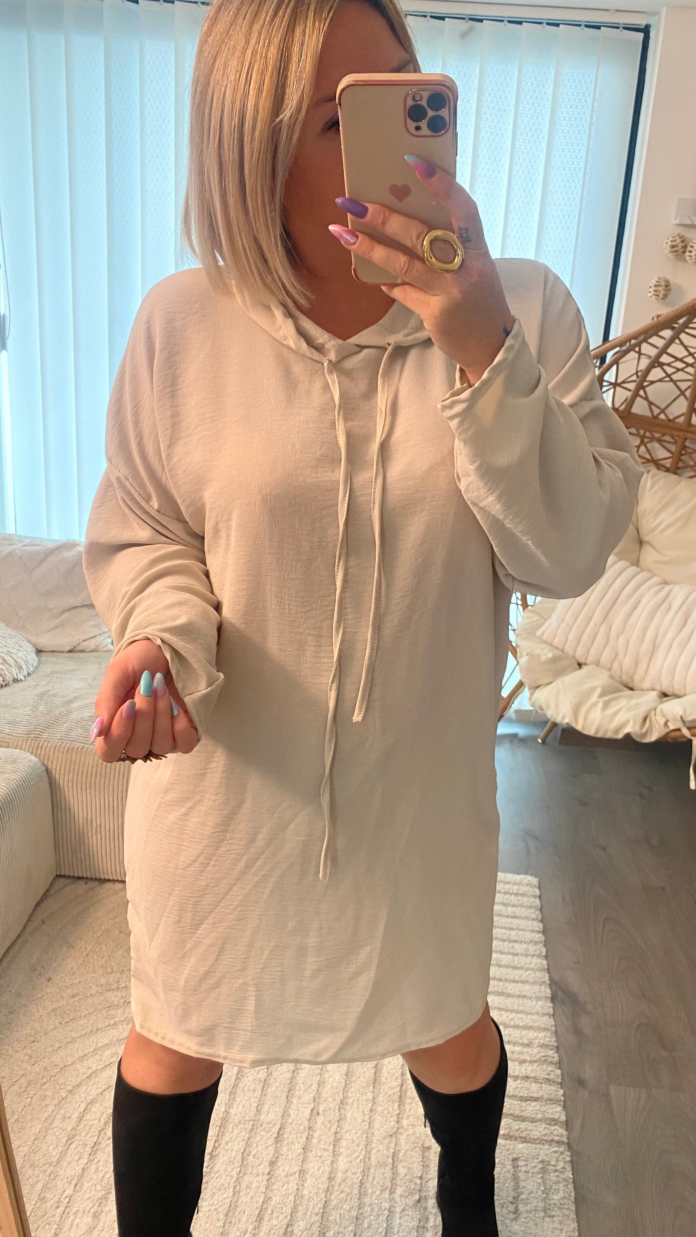 Robe Titia