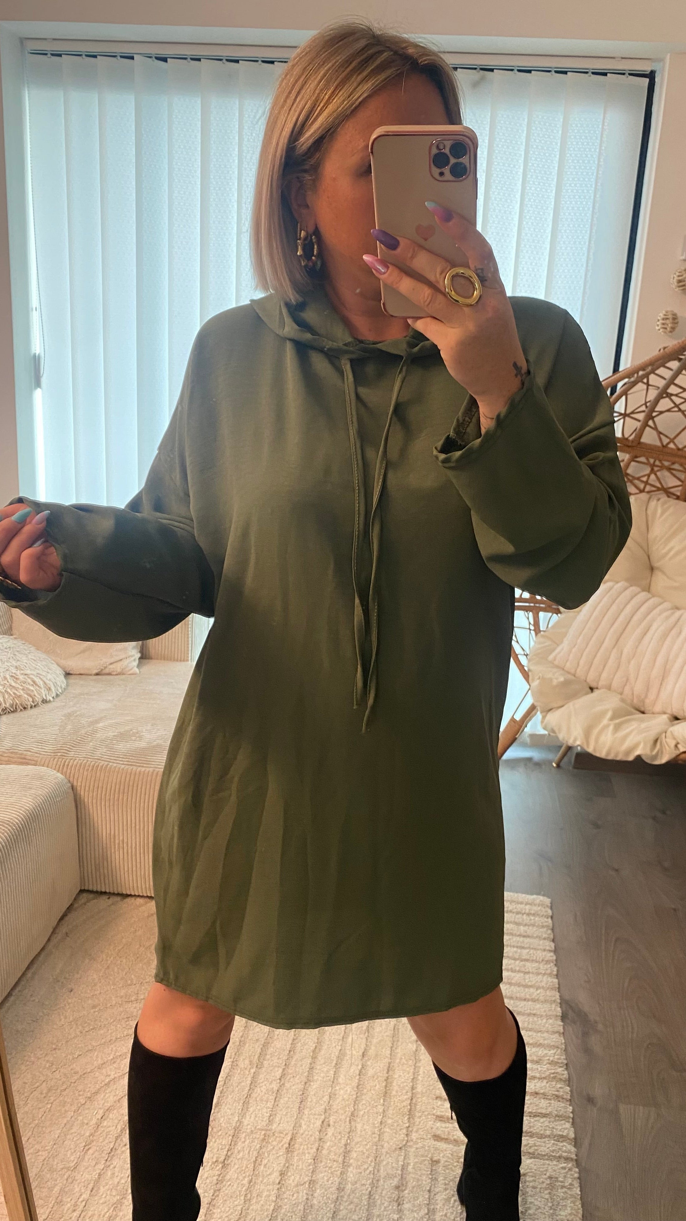 Robe Titia